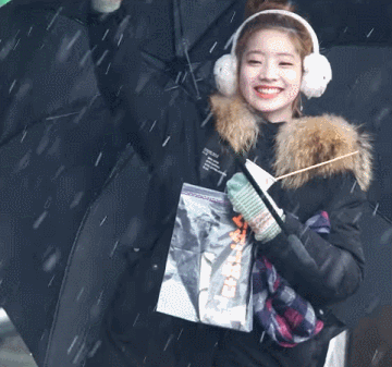 8a19d00582031dbcd7a70b24ef8c7ce2.gif