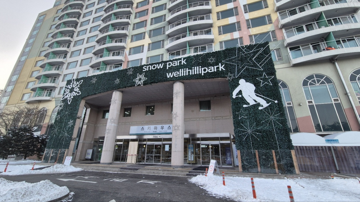 1736412735610-27.jpg
