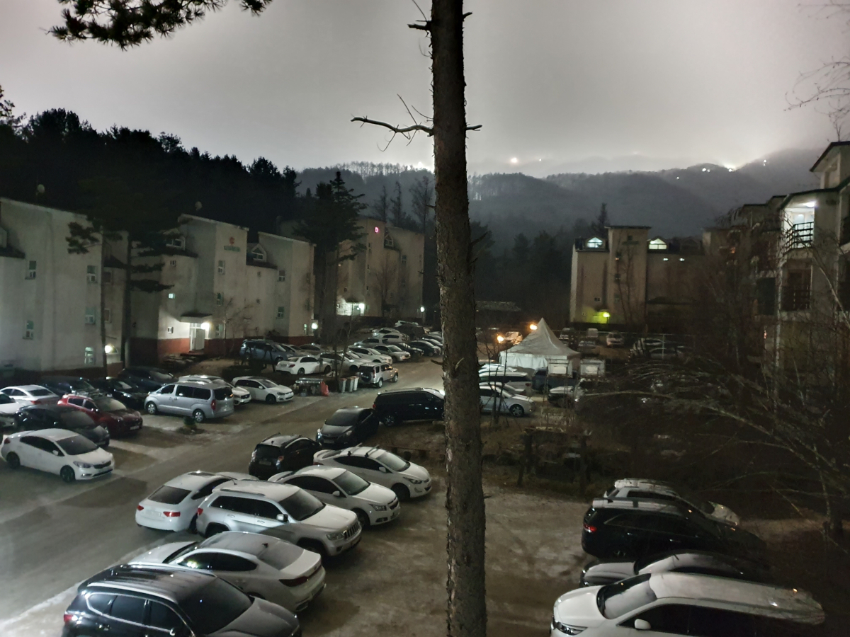 야간외부주차.jpg