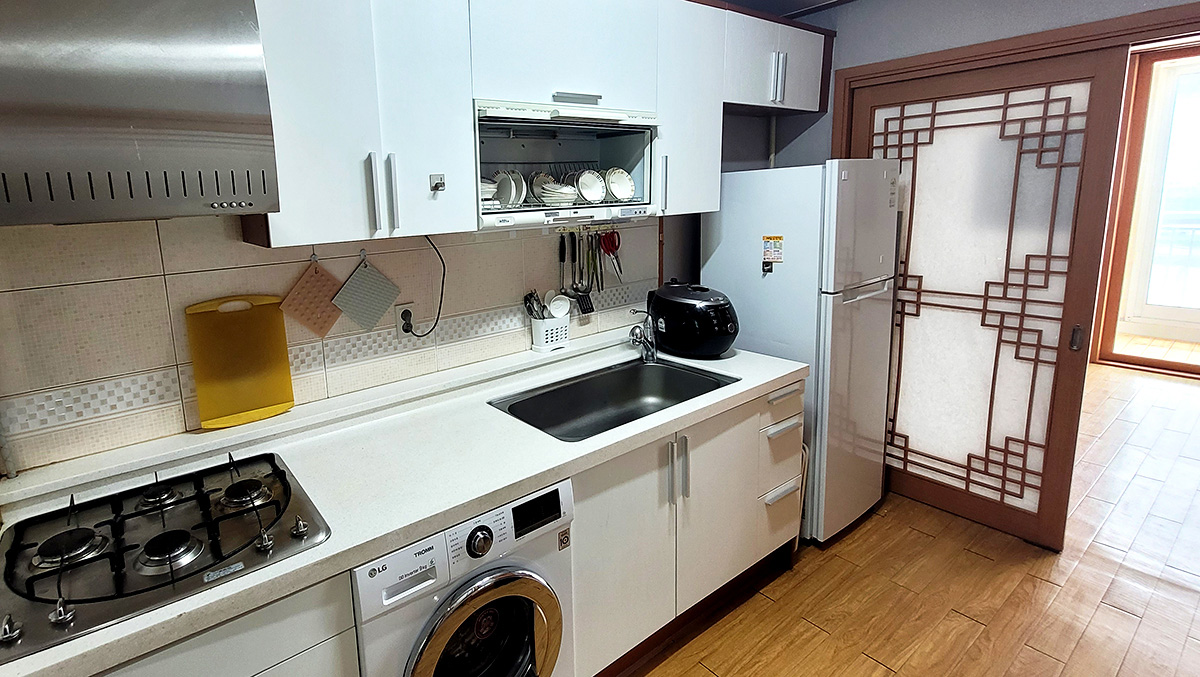 J307_06.jpg