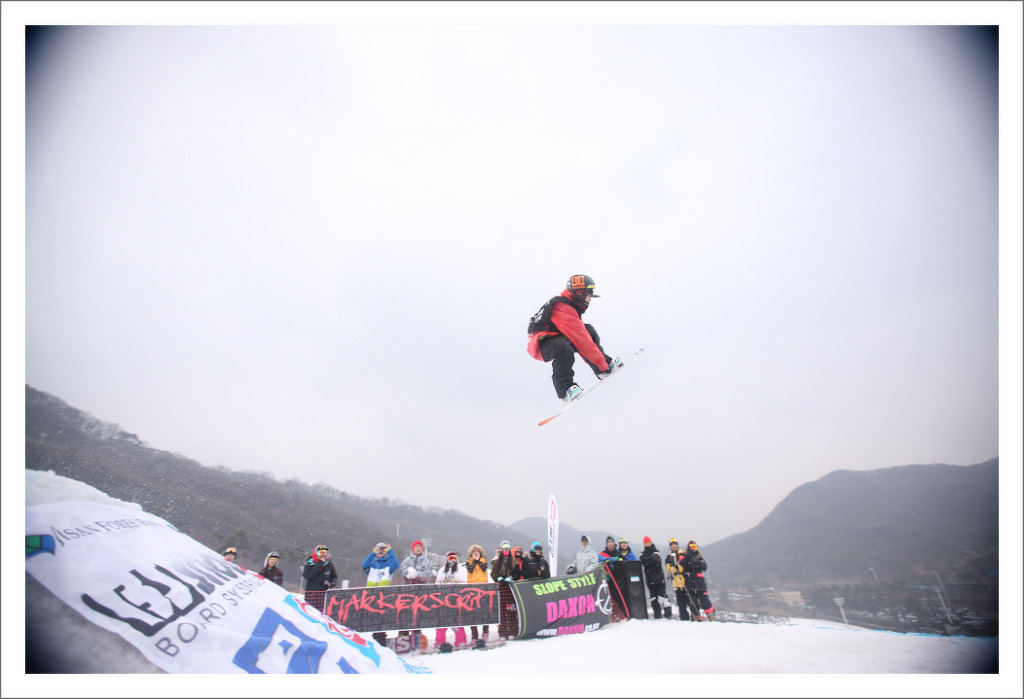 지동연여자6.jpg