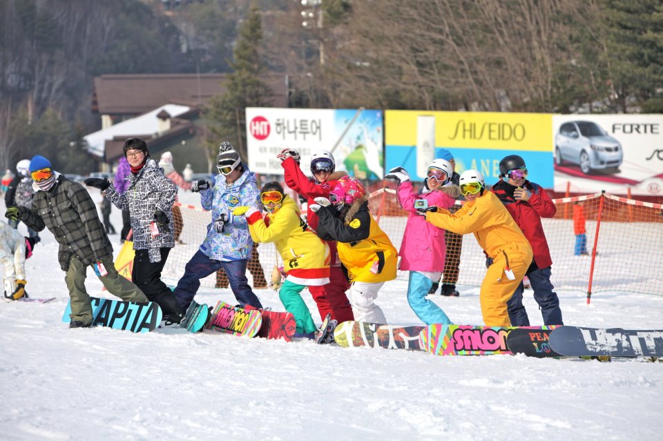 421045_288303281243250_100001907410477_711934_1043015127_n.jpg : 3월10일 용평리조트에서