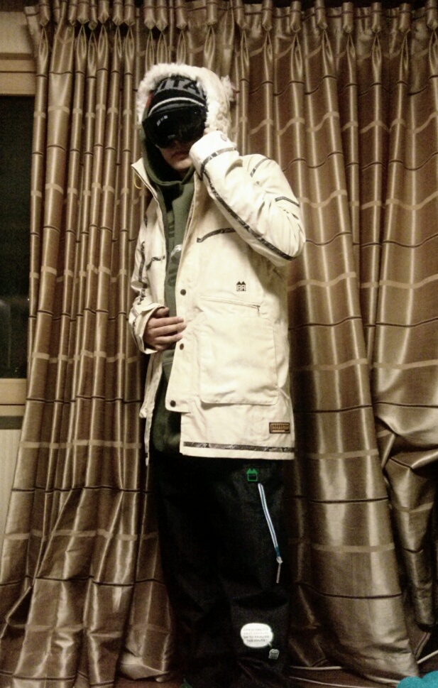 CYMERA_20121202_005556.jpg