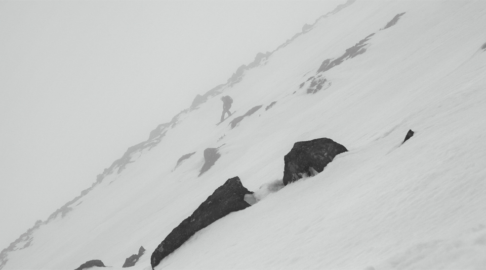 moon-hallamountain(960x535).jpg