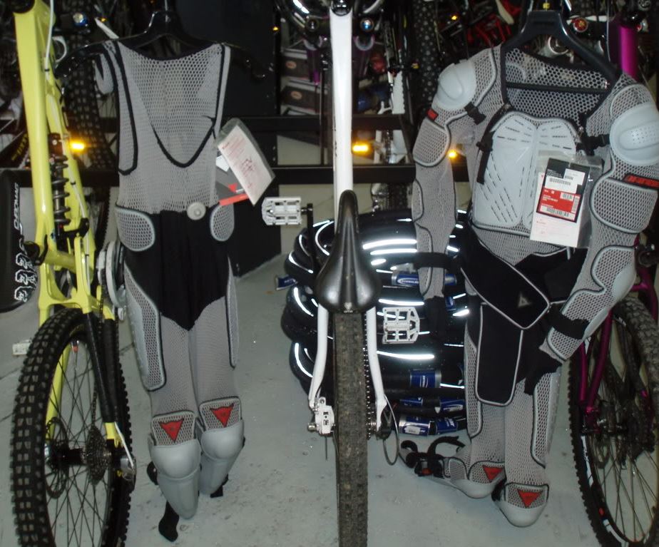 dainese_gray_pants_0.JPG