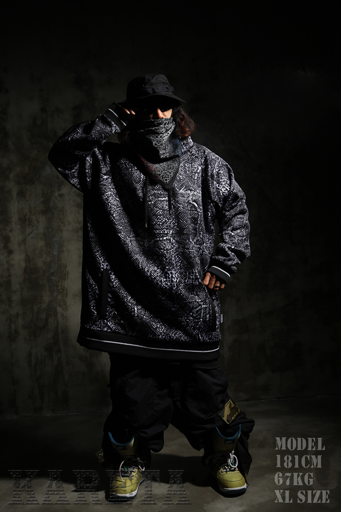 k_1112_Skin%20Black_05.jpg