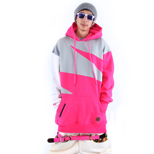 1318024392l0.jpg