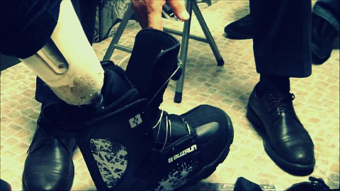 prosthetic_leg_snowboarder_story_ver_2.0.wmv_000096830.jpg