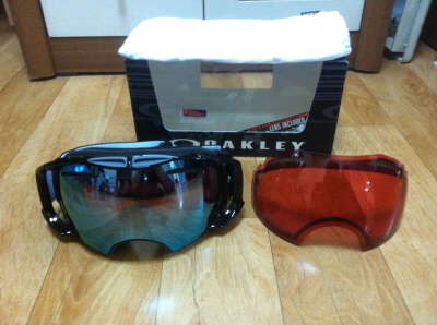 Oakley1.JPG