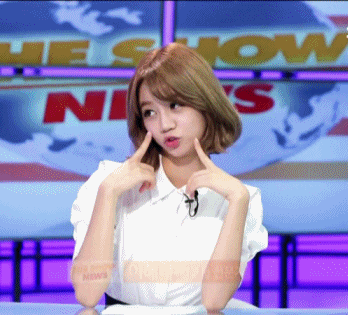 걸그룳전문가.gif