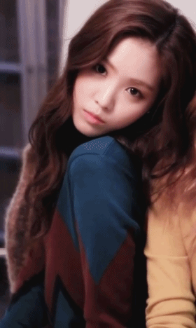 손나이쁨.gif