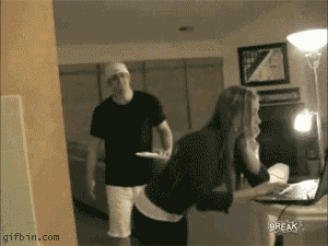 생일빵_여자궁디.gif