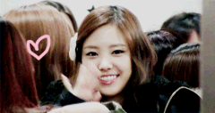 나은.GIF