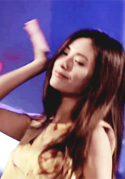 tumblr_n90nupqjlm1r3wtioo2_250.gif
