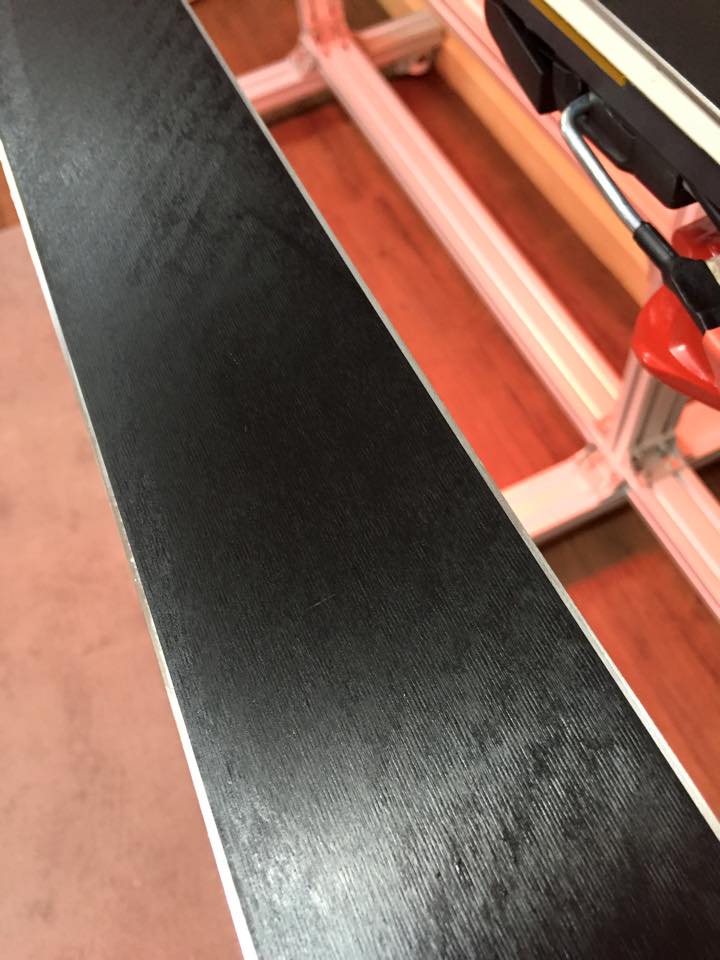 waxer_w.jpg