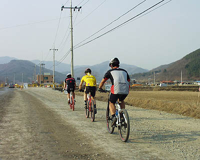 2001년 산음선발대.jpg
