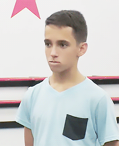 tumblr_n9wszm9E0n1reh41so2_250.gif