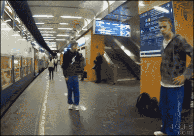 AAg550d1efbc0975.gif