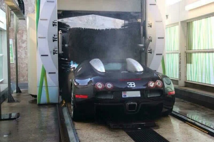 bugati1.jpg