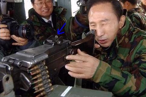 lee.jpg