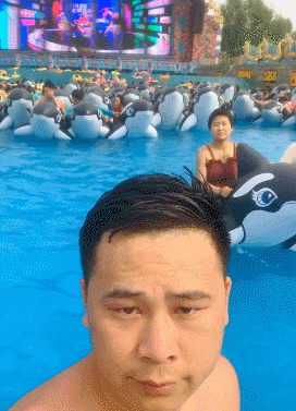 R1024x0.gif