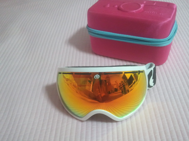 2011-11-18 12.06.14.jpg