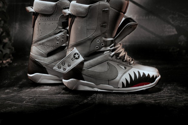 nike-snowboarding-zoom-danny-kass-qs-double-tongue-boot-1.jpg