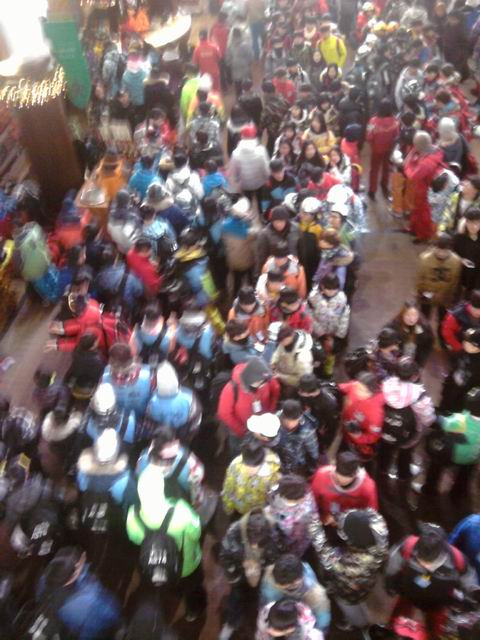 3_peoples_P170124002.jpg