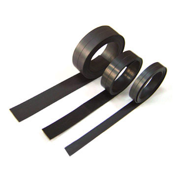 rubber-magnet-strip-1b (www.rubber-magnet.com).jpg